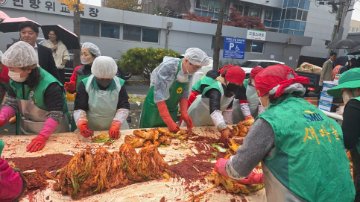 [현장 노트] 북구 새마을회와 함께한 사랑의 김장 나눔